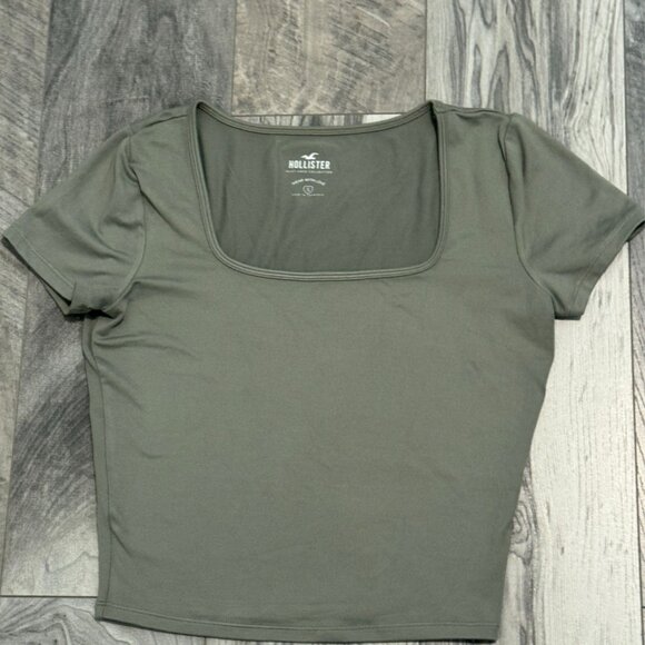 Hollister Olive Square Neck Fitted Crop Tee Size S - Picture 3 of 5